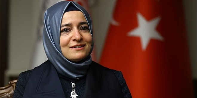 Bakan Kaya: Birlik ve beraberli�imizin teminat�d�r annelerimiz