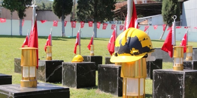 Soma şehitleri 4. yılında anılıyor