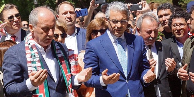 Muharrem �nce, Z�beyde Han�m'�n mezar�n� ziyaret etti