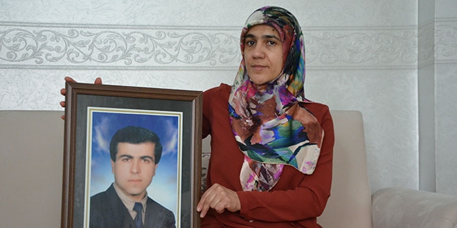 Şehit eşi 14 yıldır parmağından yüzüğünü çıkarmıyor