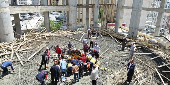Şanlıurfa'da cami inşaatında göçük: 6 yaralı