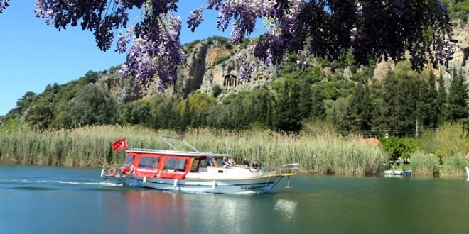 Muğla'da 30 bin lira ücretle profesyonel turist aranıyor