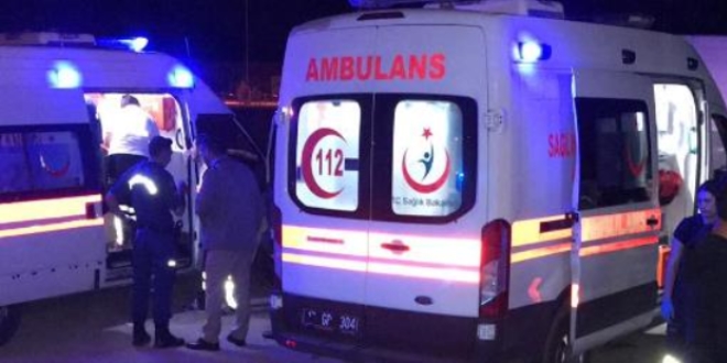 Çanakkale'de göçmenleri taşıyan fiber tekne battı: 7 ölü