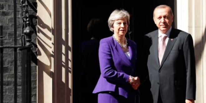 Erdo�an, �ngiltere Ba�bakan� May ile bir araya geldi