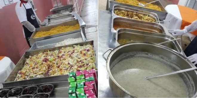 Öğrenciler ve öğretim üyeleri ilk iftarı birlikte yaptı