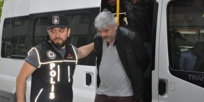 Denizli'de, 1'i ordudan atılmış 4 şüpheliye uyuşturucu gözaltısı