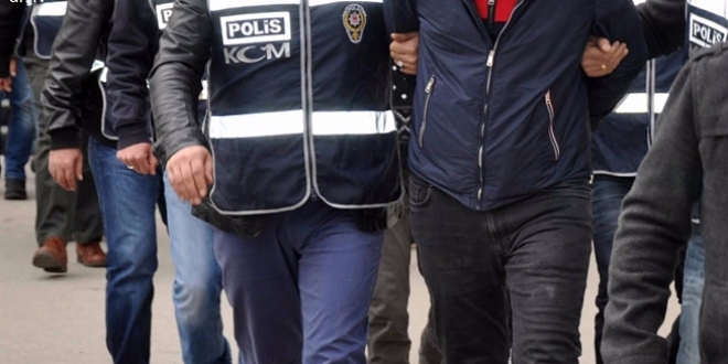10 ilde düzenlenen FETÖ/PDY operasyonunda 8 kişi tutuklandı