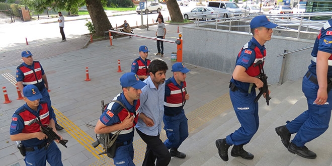 4 kişiyi öldürdü 'Namusumu temizledim' dedi