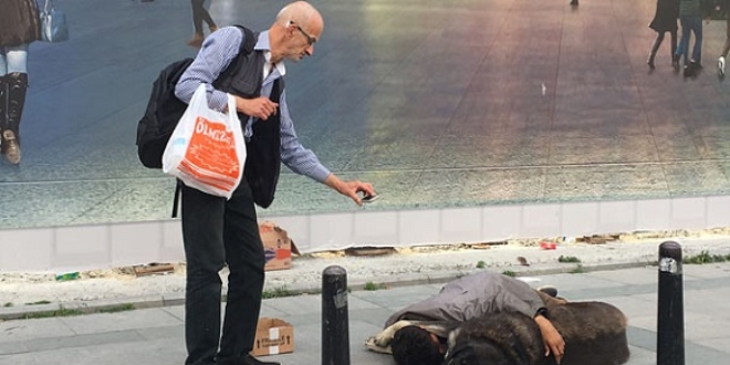 Taksim'de bu sabah! Yürekleri sızlattı...