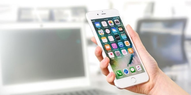 Tüketici teknolojisi pazarına 'akıllı telefon' dopingi