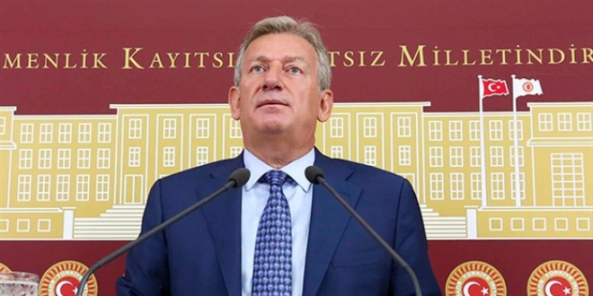 Liste dışı kalan Pekşen: Gül'e karşı çıkanlar tasfiye oldu