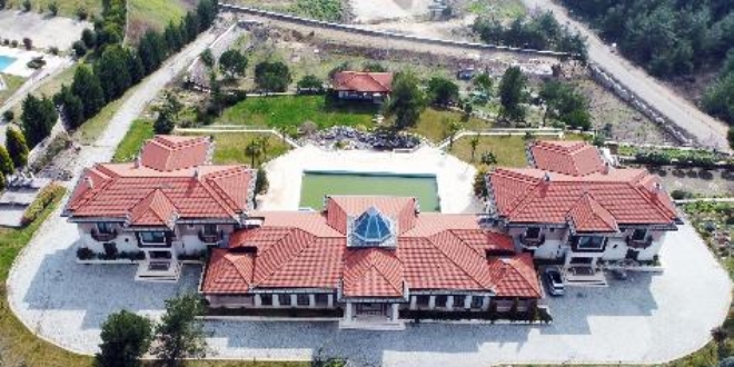 FETÖ ele başı için yapılan malikanede savcı Öz toplantısı