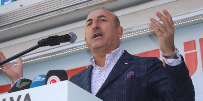 '1,8 milyar �mmet, Erdo�an'�n se�ilmesi i�in dua ediyor'