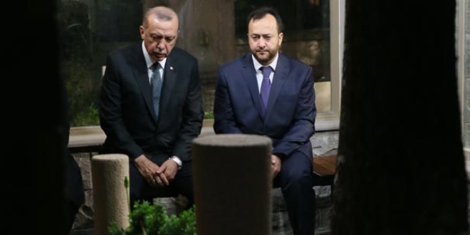 Erdoğan, Bağlum'da Arvasi Hazretleri'nin türbesini ziyaret etti