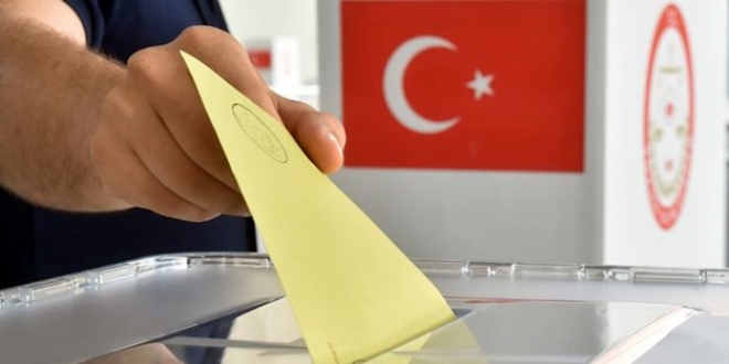 Hangi siyasetçinin akrabası, hangi partiden aday?