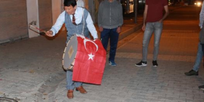 Davulcu işi bırakınca iş başa düştü