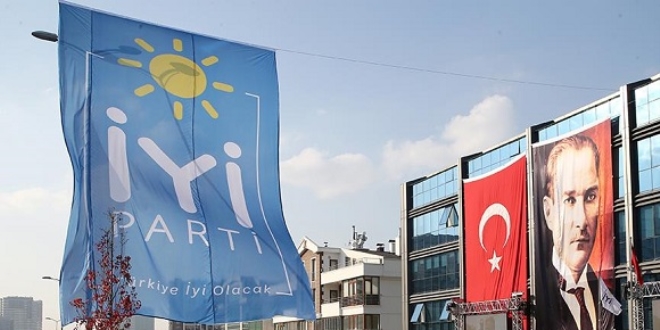 İYİ Parti milletvekili adayı, adaylıktan çekildi