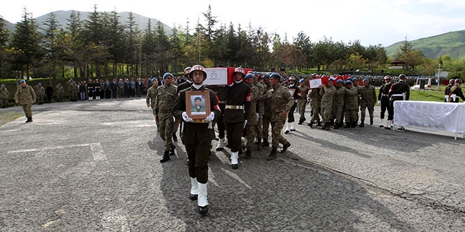 Şehit güvenlik korucuları için tören düzenlendi