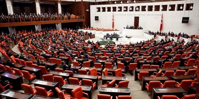 Emekli olamayan vekiller iş arıyor