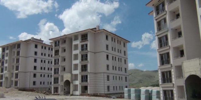 K�rlang�� yuvalar�, in�aat� durdurdu