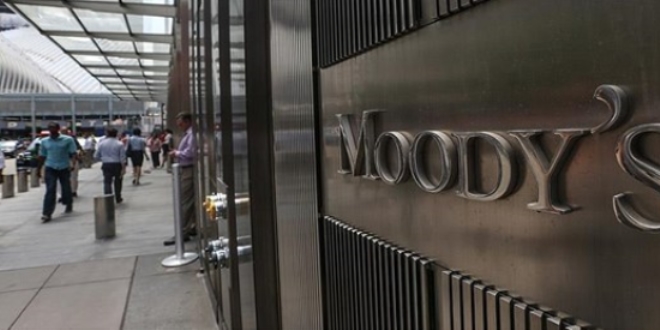 Moody's Türkiye'nin kredi notunu izlemeye aldı