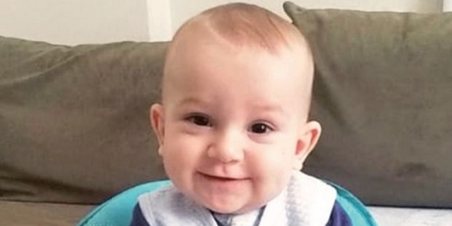 Alpaslan bebek ilik nakli i�in ba�����s�n� bekliyor