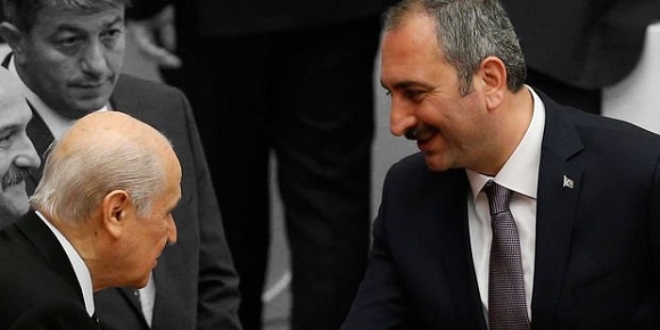 Bakan Gl: Af gndemimizde deil