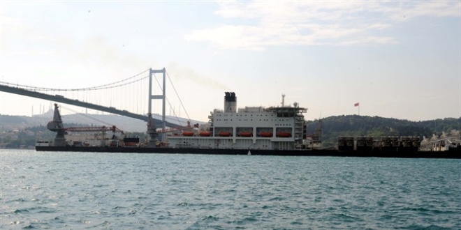 �stanbul Bo�az�, gemi ge�i�lerine a��ld�