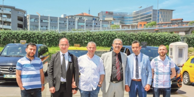 Taksici değişime yeşil ışık yaktı