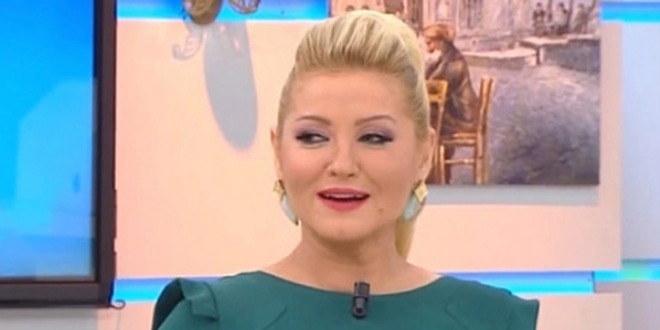 Televizyona çıkaracağız diyerek hekimleri dolandırdı