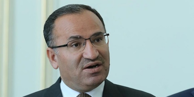 Bozda�: Yalan s�yleyip hayal sat�yorlar