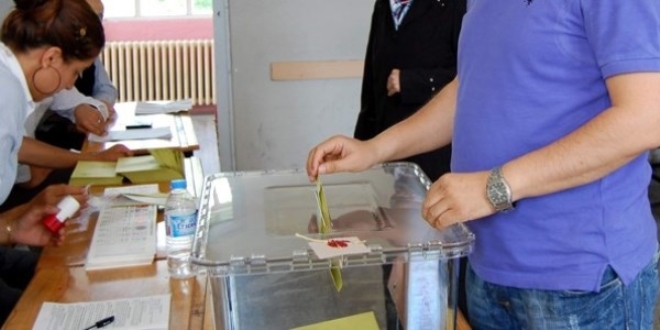 Polis, olay olması halinde sandık çevresine girebilecek