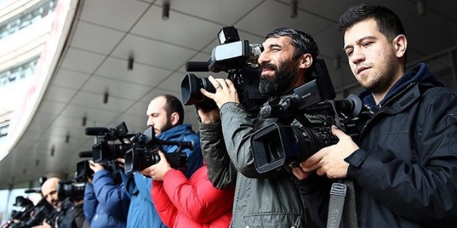 Haber kameramanlarına mesleki standart geliyor
