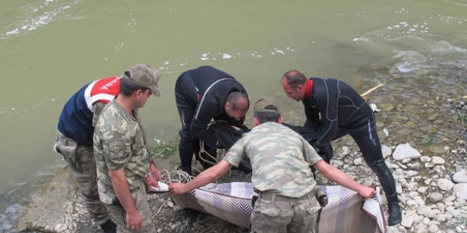 Bursa'da derede 2 �ocuk cesedi bulundu