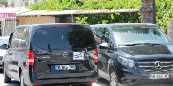 Seyahat acenteleri 'UBER'e hayır' dedi