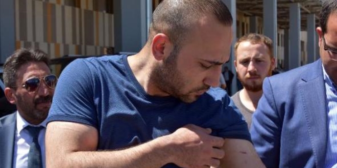 Van'da AK Parti se�im arac�na sald�r� iddias�