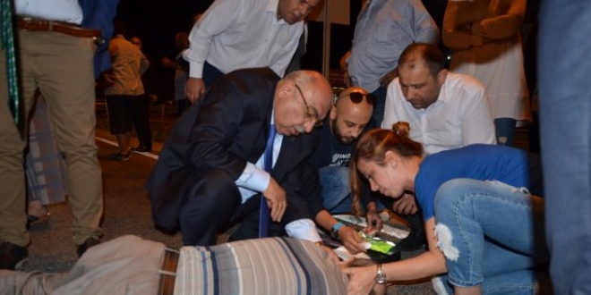 AK Partili adaydan yaralı vatandaşa ilk müdahale!