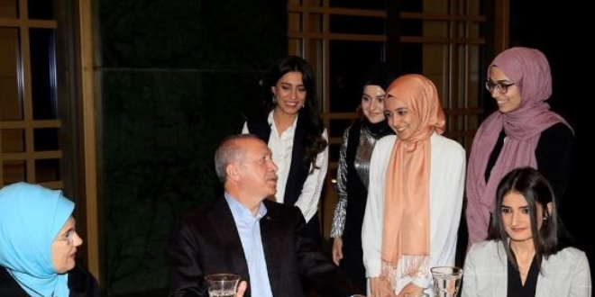 Bütün öğretmenleri atayacağız vaatlerine Erdoğan'ın cevabı