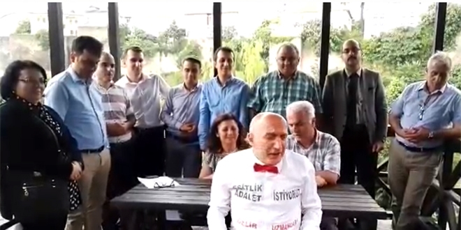 Gelir uzmanları, bu türküyle Bakan'a seslendi