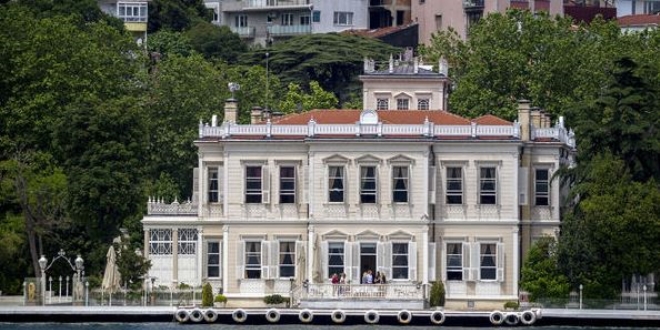 Bo�az'�n incisi yal�lar zamana direniyor