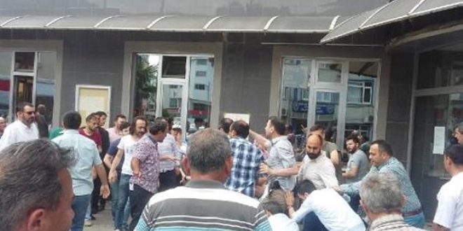 Samsun'da bıçaklı saldırgan ortalığı birbirine kattı