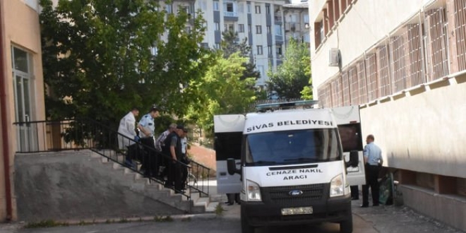 M�zik ��retmeni kald��� pansiyonda ya�am�na son verdi