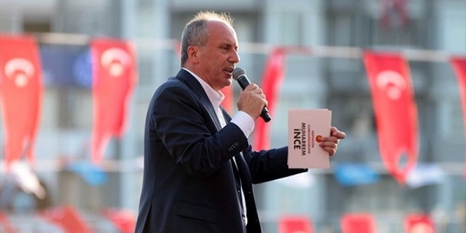 �nce: 'Ustay�m' diyordu, me�er kek ustas�ym��