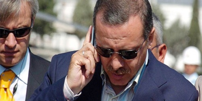Cumhurbakan Erdoan'dan ehit ailesine telefon