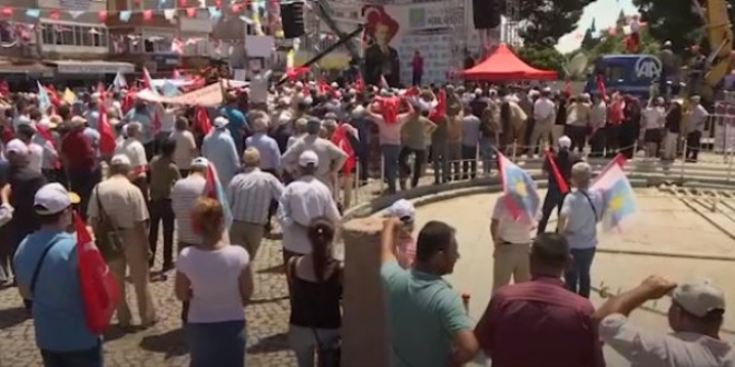 Akşener'e İzmir'de büyük hayal kırıklığı!