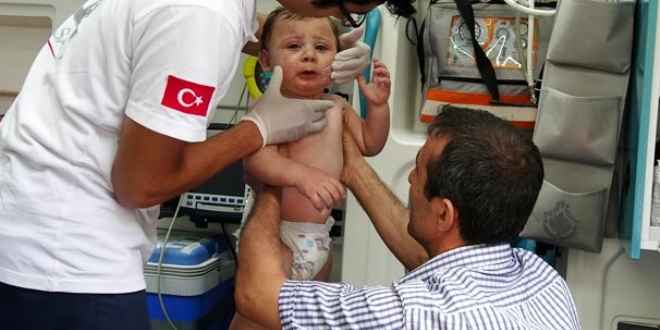 Eviyle birlikte oğlunu yaktı