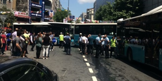 Şişli'de halk otobüsleri çarpıştı: 5 yaralı