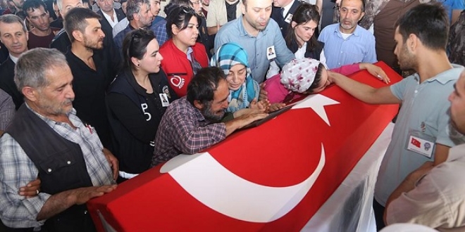 Şehit özel harekatçı son yolculuğuna uğurlandı
