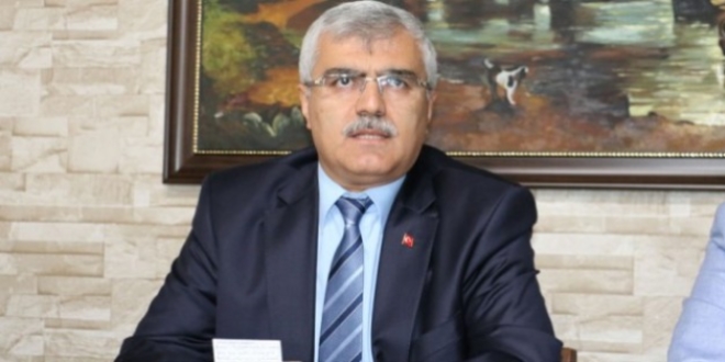 AK Parti'li vekilin CHP'li gencin boğazını sıktığı iddiası