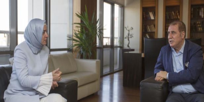 Aile Bakanı: 'KADES'i kadınlarımız akıllı telefonlarına indirsinler